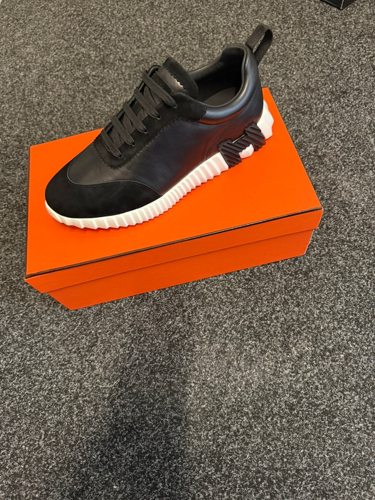 Hermes schoenen, Ophalen of Verzenden, Nieuw, Zwart