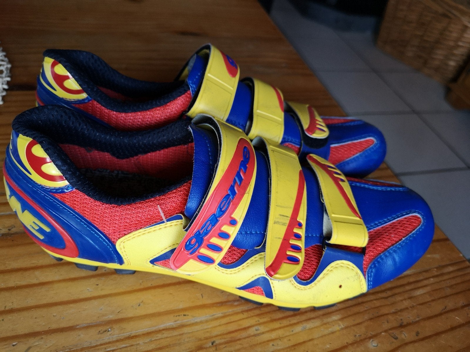 Vrolijke Gaerne retro fietsschoenen maat 42, Fietsen en Brommers, Fietsaccessoires | Fietskleding, Gebruikt, Heren, Schoenen, Overige maten