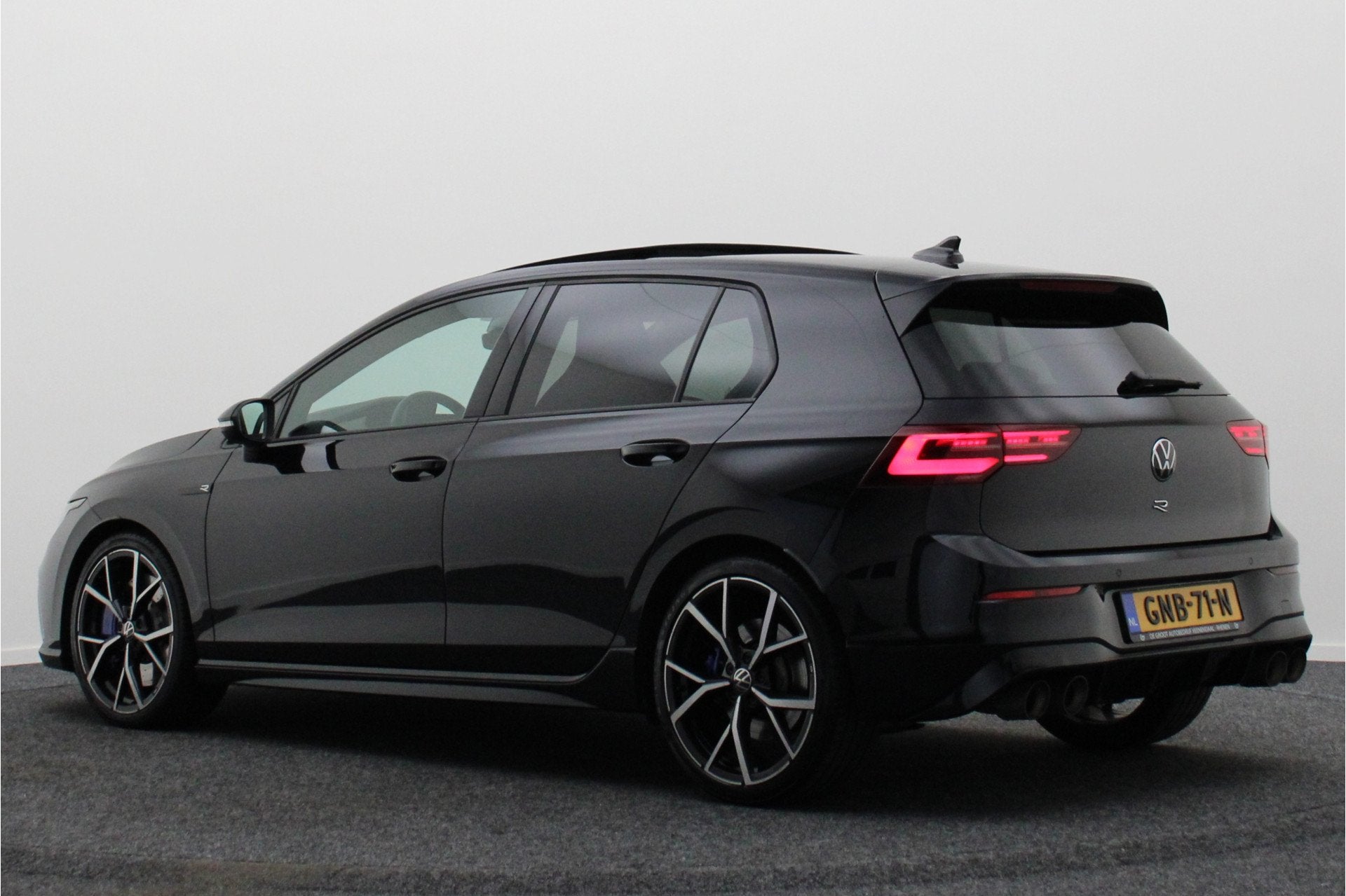 Volkswagen Golf 2.0 TSI R 4Motion Panoramadak, Akrapovic, He, Auto's, Volkswagen, Gebruikt, 4 cilinders, 1984 cc, 320 pk