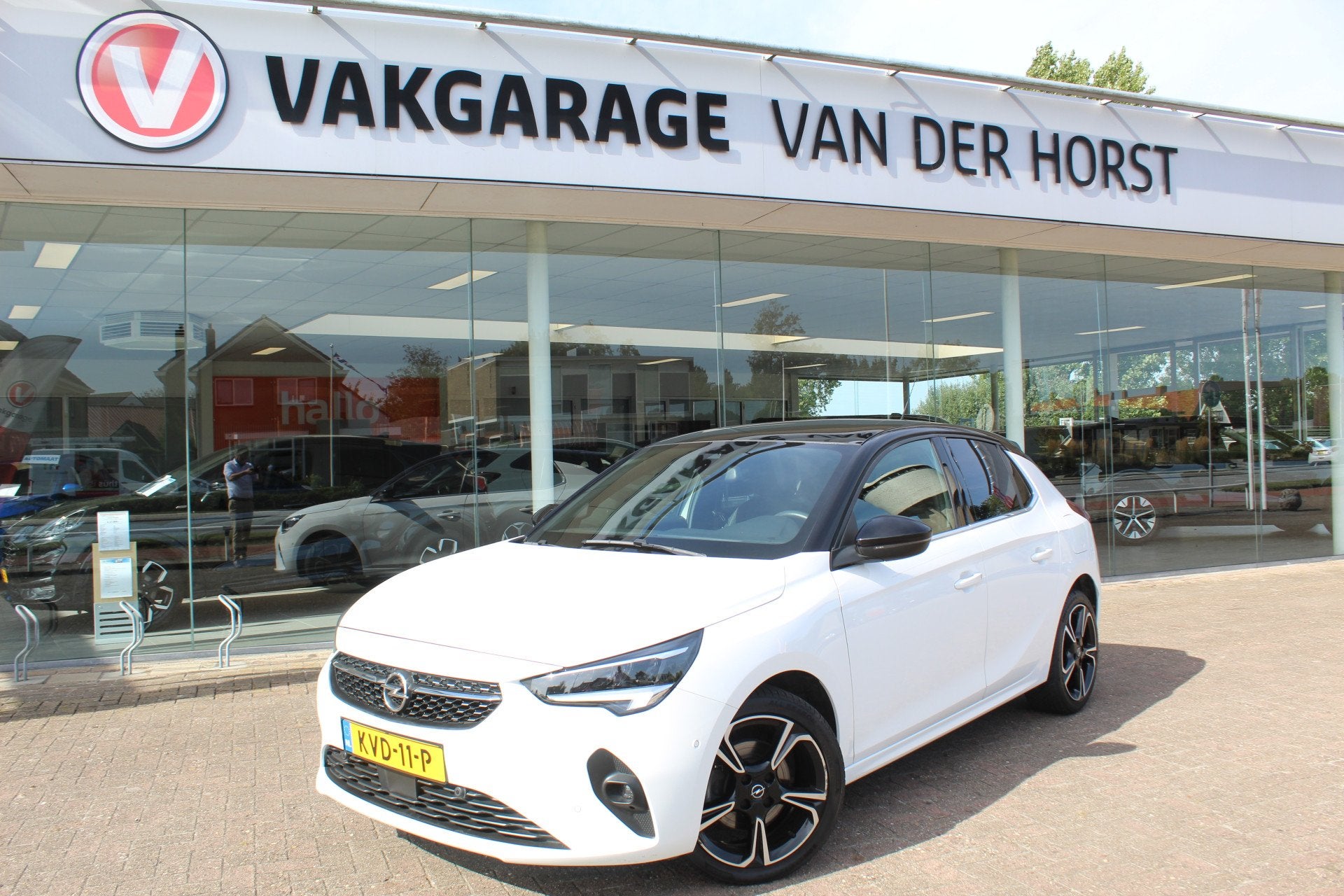 Opel Corsa 1.2 GS Line 100PK TURBO In nieuwstaat verkerende, Voorwielaandrijving, 101 pk, Gebruikt, Leder en Stof