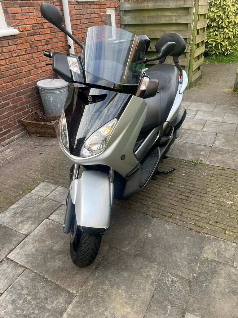 Yamaha xmax 250cc, Ophalen of Verzenden, Zo goed als nieuw, Benzine