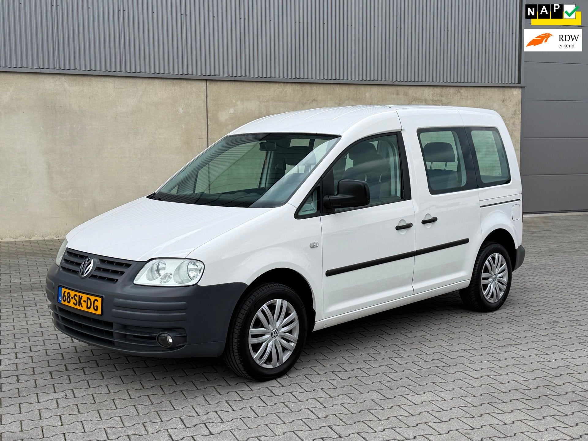 Volkswagen Caddy Combi 1.6 Turijn Comfort 5p. AIRCO+APK 11-0, Auto's, Voorwielaandrijving, Stof, Gebruikt, Wit