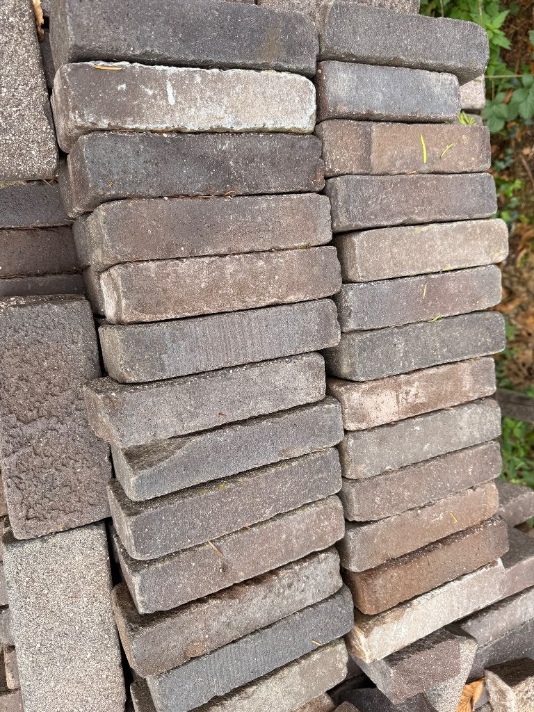 Gebakken waaltjes op pallet, Ophalen, Overige materialen, Gebruikt, Klinkers