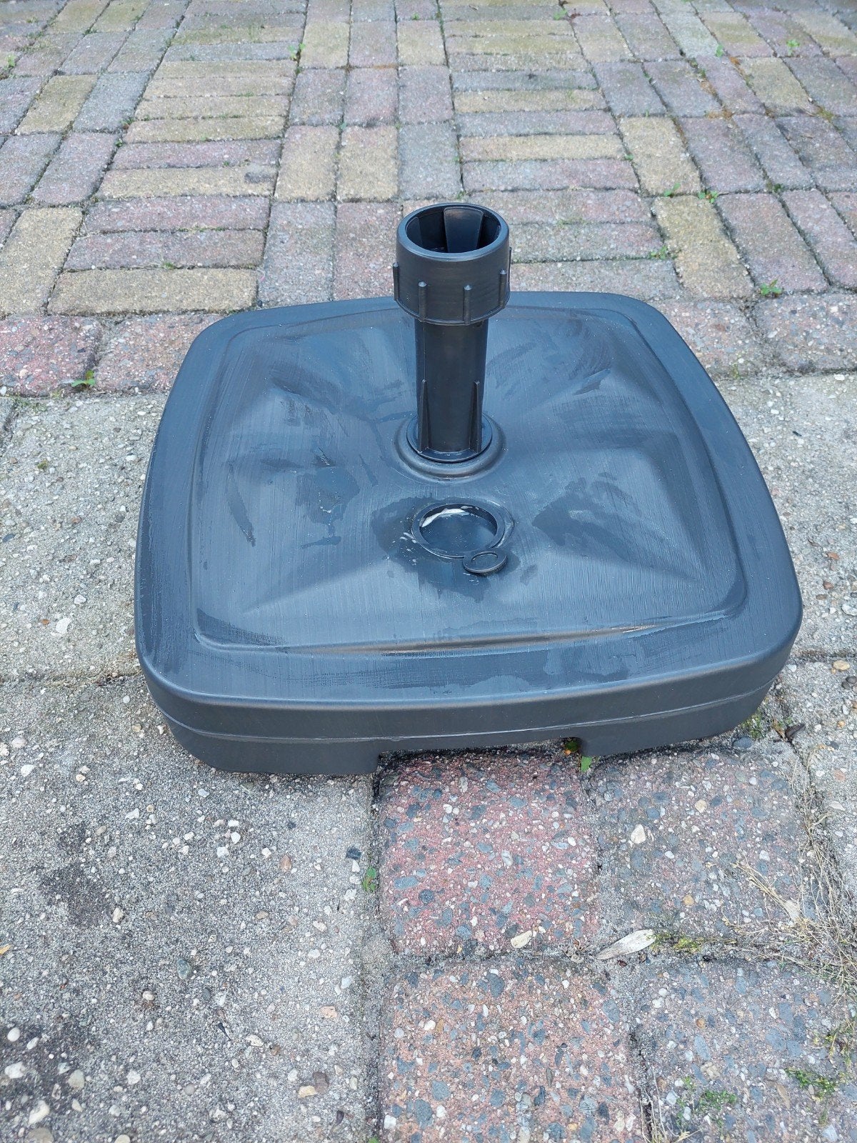 Grijze parasolvoet 12L met grip klemmoer + gevuld met zand, Ophalen, Nieuw, Minder dan 1 meter, Parasolvoet