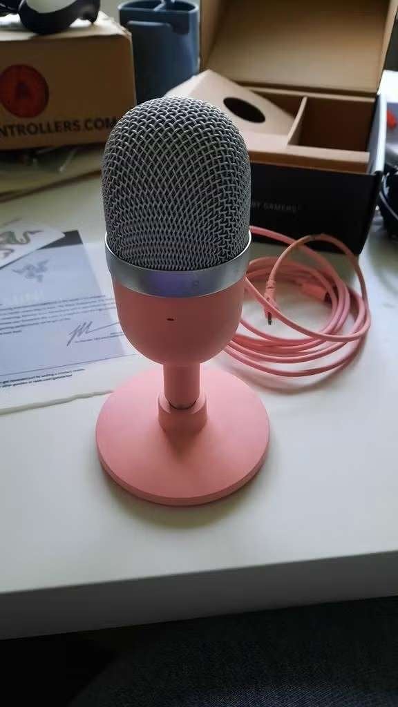 Razer Seiren Mini Roze Microfoon in originele verpakking, Muziek en Instrumenten, Microfoons, Ophalen of Verzenden, Gebruikt, Studiomicrofoon