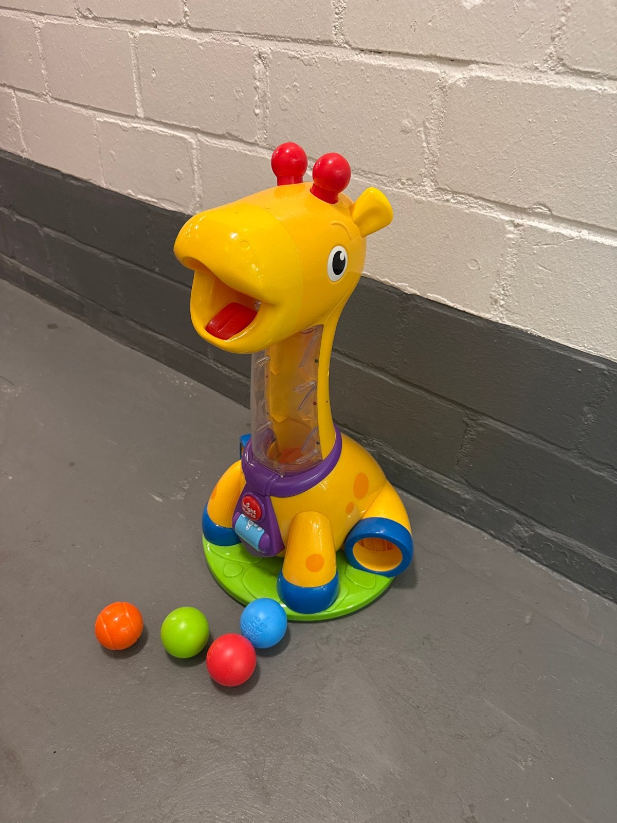 Bright Starts Giraffe Ball Poppin' Toy met geluid, Ophalen of Verzenden, Zo goed als nieuw, Overige typen, Met geluid