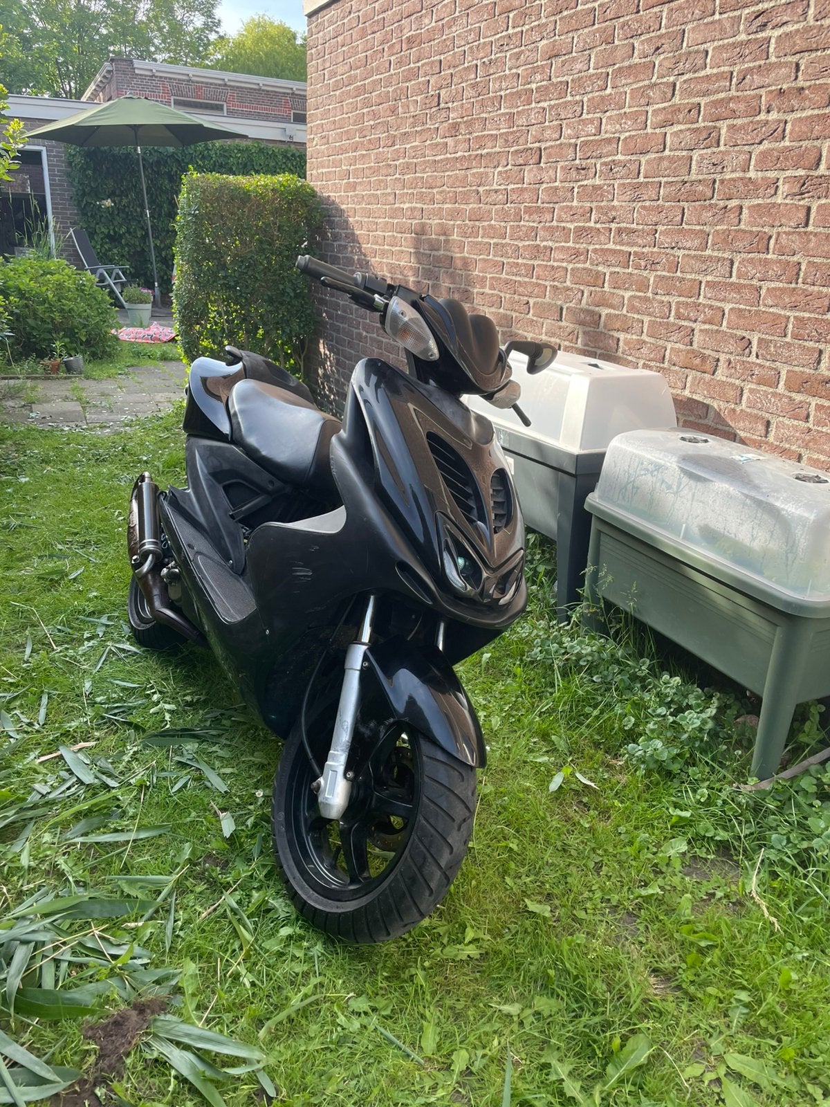 Yamaha aerox 70cc, Tweetakt, Aerox, Maximaal 45 km/u, 70 cc