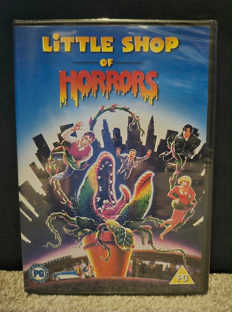 Little Shop Of Horrors (rick moranis / 1986) (NIEUW in SEAL), Vanaf 6 jaar, Ophalen of Verzenden, Nieuw in verpakking, Overige genres