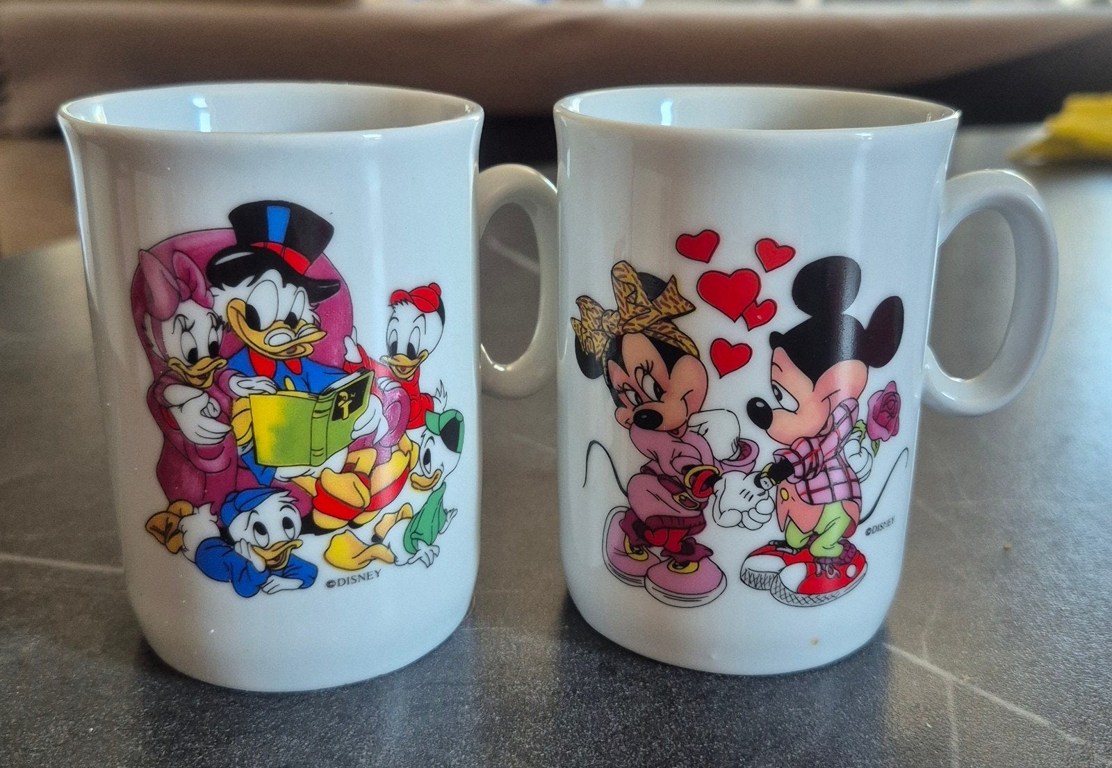 2 Vintage Disney mokken, Verzamelen, Ophalen of Verzenden, Mickey Mouse, Zo goed als nieuw, Servies