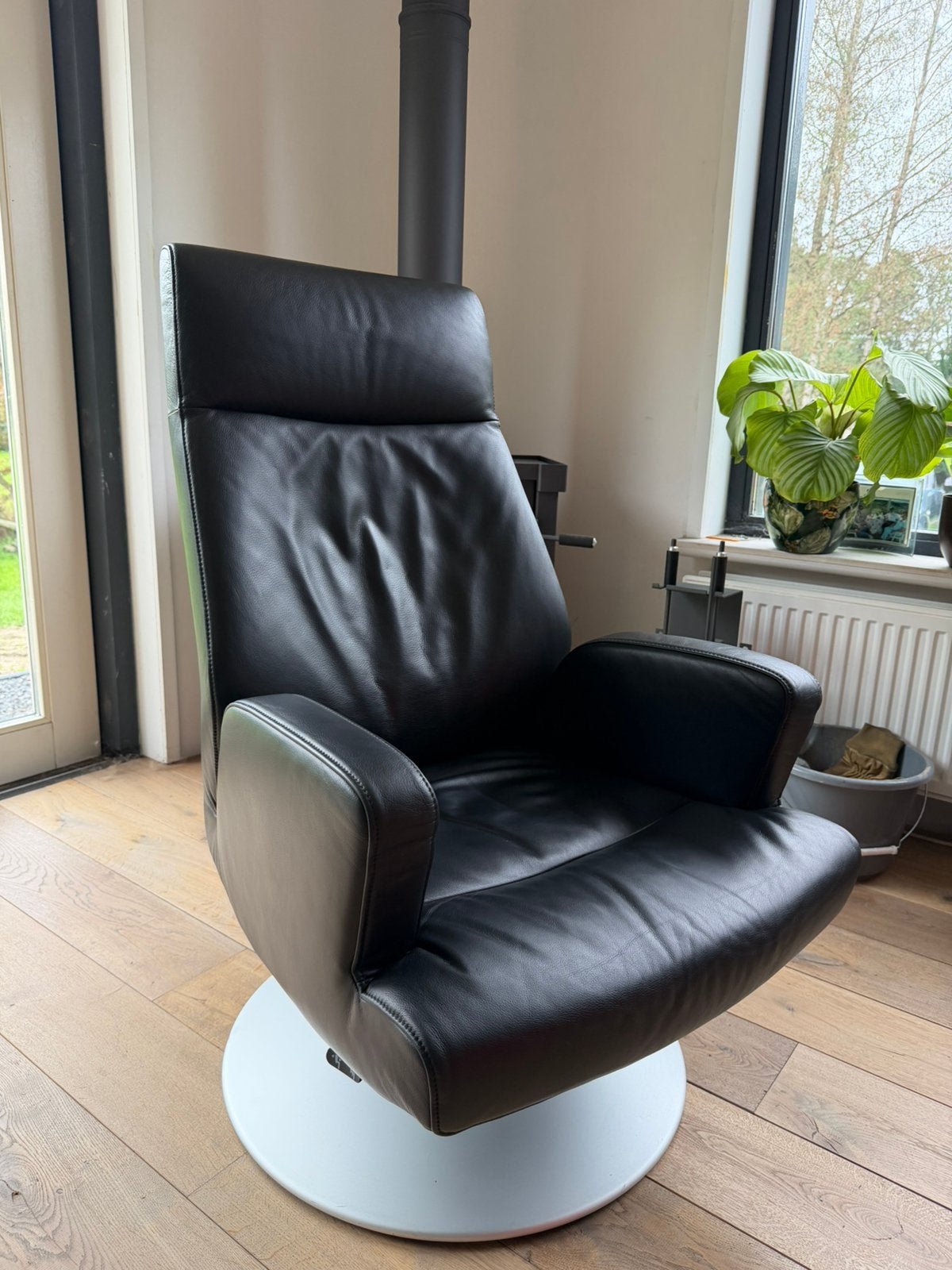 Prachtige De Sede DS-256 draai fauteuil in zwart leer, Ophalen, 100 tot 125 cm, Leer, Zo goed als nieuw