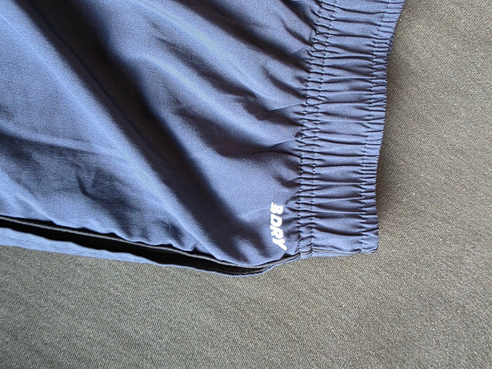 New Balance sportshort - Maat S, Ophalen, New Balance, Blauw, Zo goed als nieuw