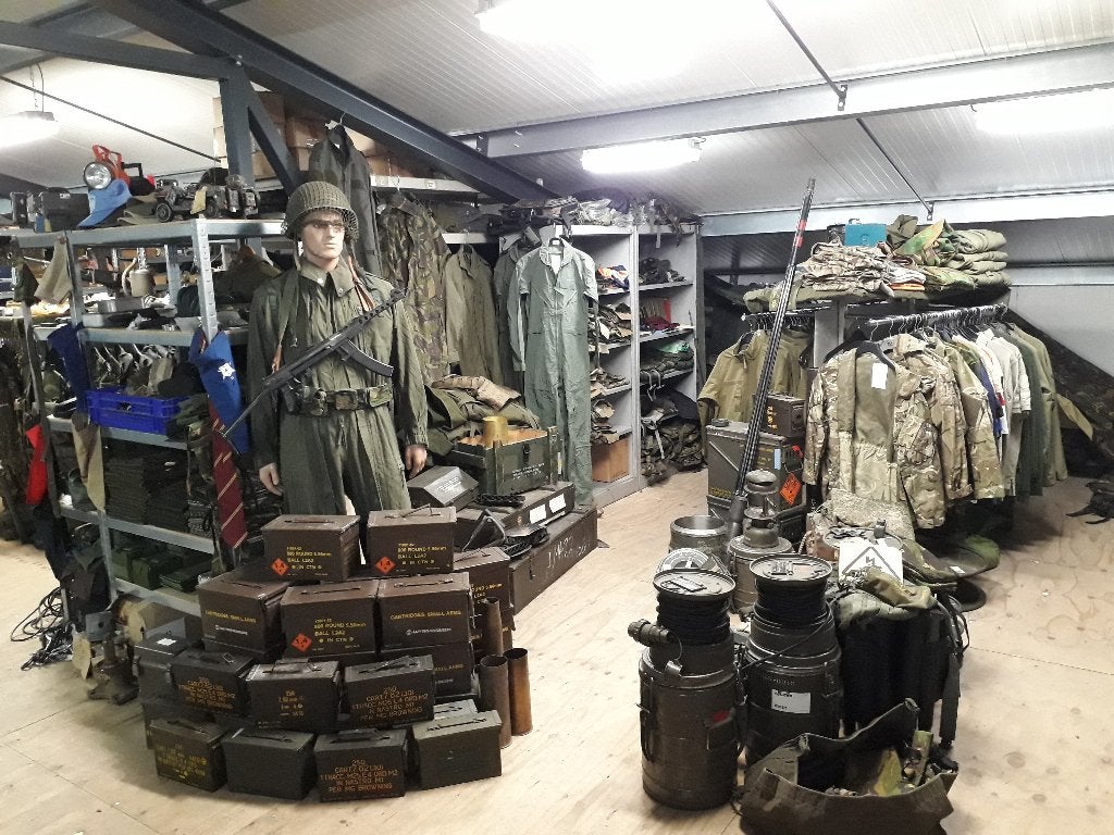 Groothandel legerspullen partij legerspullen legerdump, Ophalen of Verzenden, Landmacht, Nederland, Overige typen