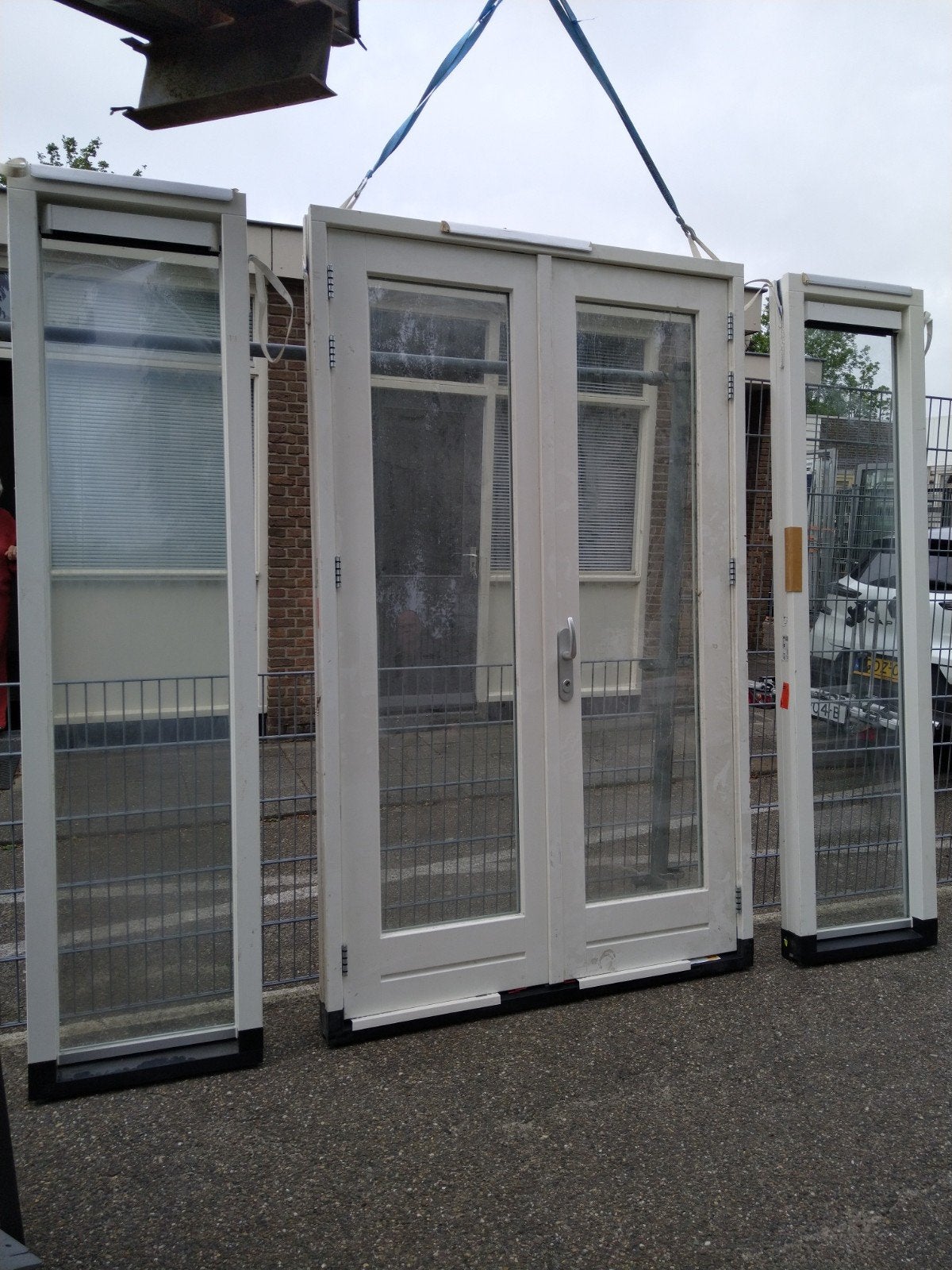 Kozijn met dubbele tuindeuren en 2 losse zijlichten, Nieuw, Ophalen of Verzenden, Buitendeur, Glas