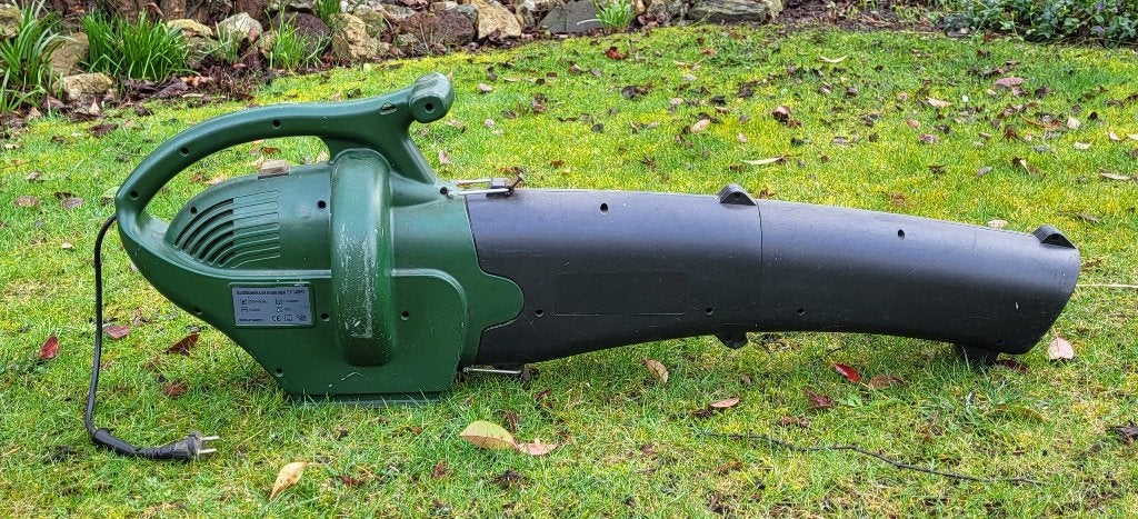 Bladblazer/zuiger 1600W, Tuin en Terras, Ophalen, Gebruikt, Met zuigfunctie, Handgedragen