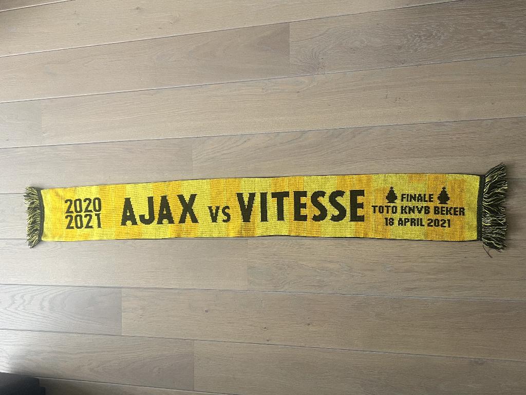 Voetbalsjaal Ajax Amsterdam vs Vitesse Arnhem, Maat M, Ophalen of Verzenden, Zo goed als nieuw, Clubaccessoires