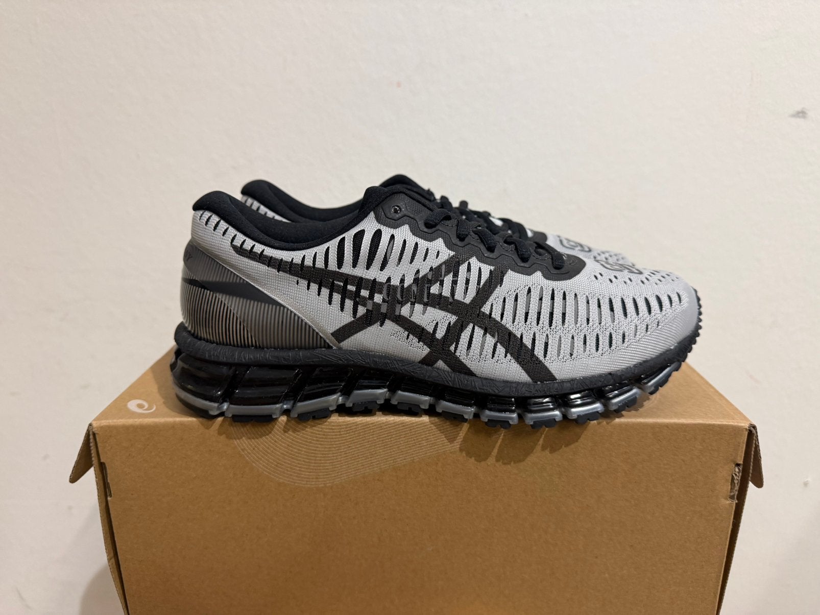 Te koop nieuwe Asics Gel Quantum 360 C.P. Company maat 39, Postlaan 3, Cp Company, Zwart, Nieuw