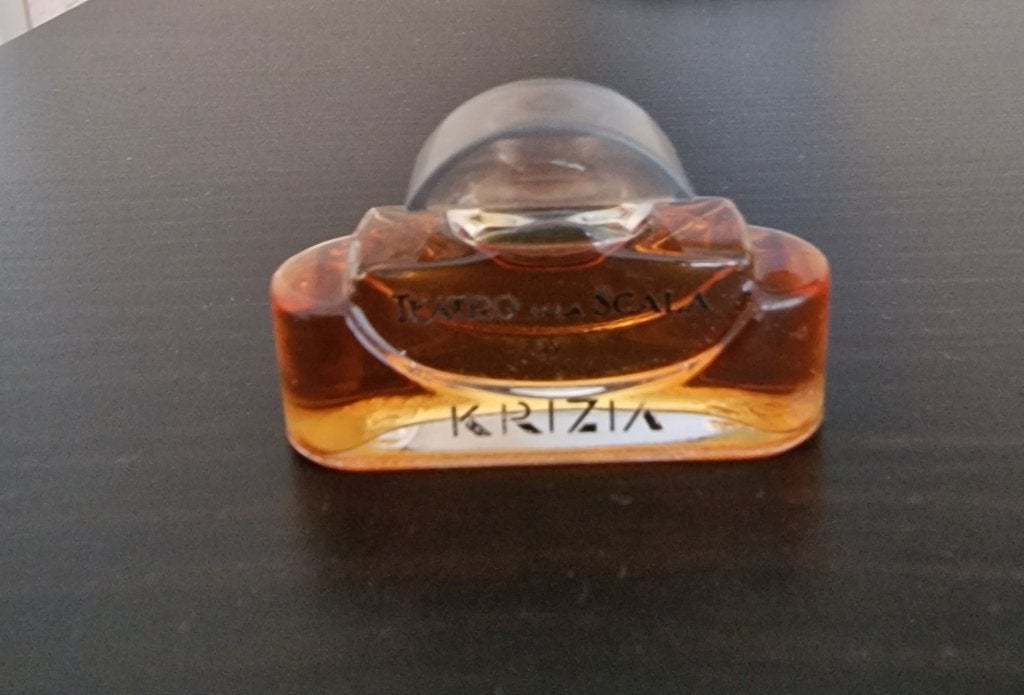 Miniatuur parfum flesje Krizia, Ophalen of Verzenden, Zo goed als nieuw, Miniatuur, Gevuld