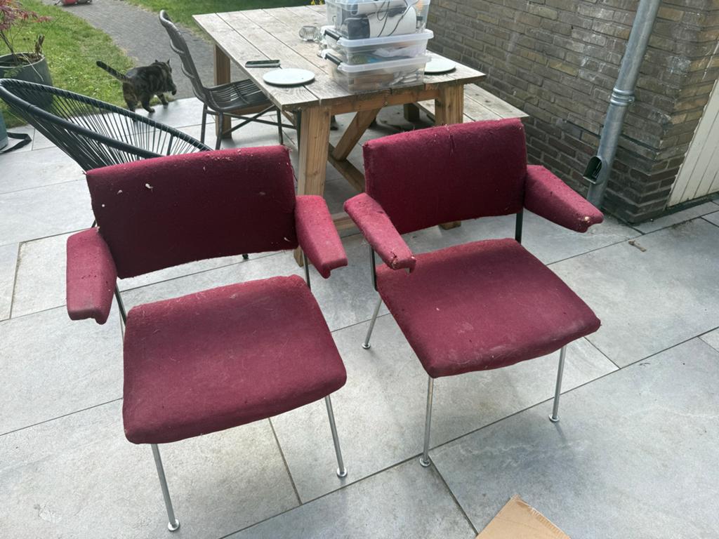 2 gebruikte Gispen stoelen - Tegen elk aannemelijk bod, Antiek en Kunst, Ophalen
