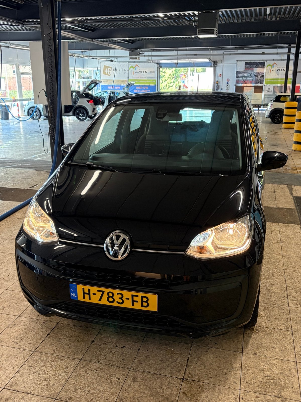 Volkswagen up! 1.0 60PK 4D BMT 2020 Zwart, Auto's, Voorwielaandrijving, Up!, 4 stoelen, Zwart