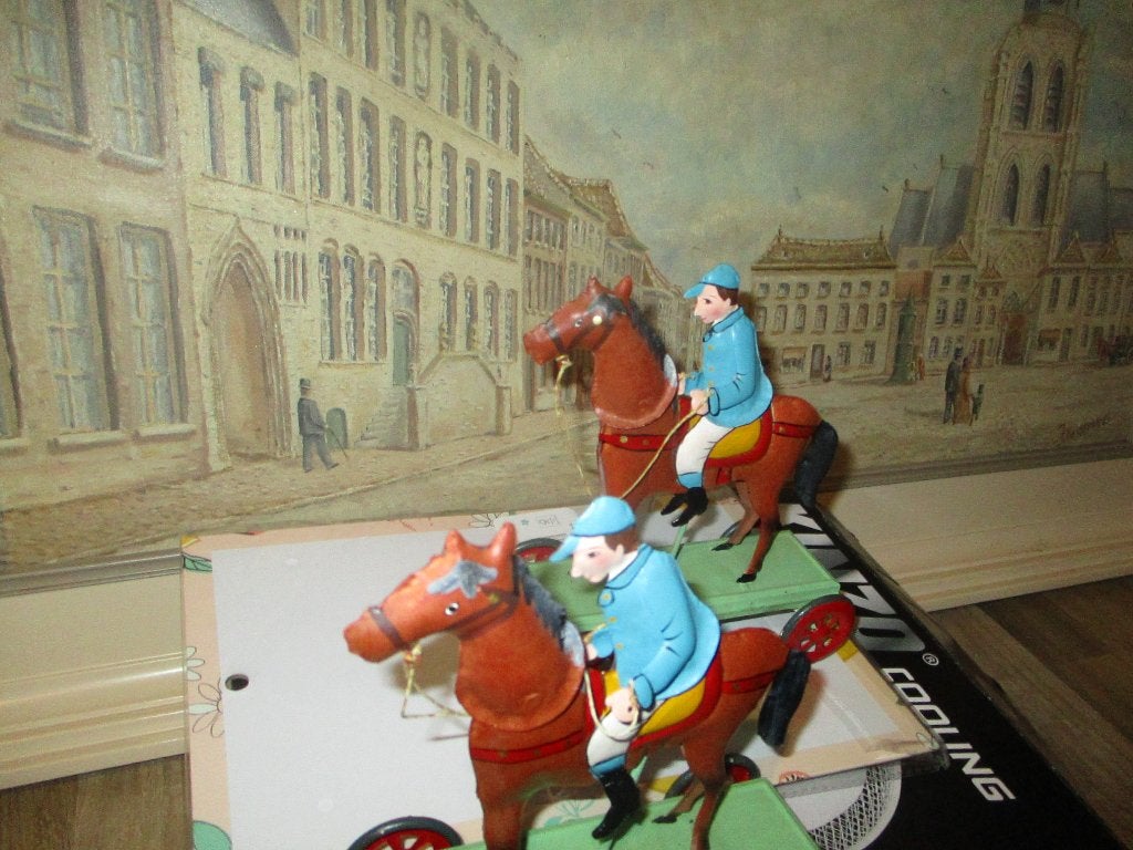 Twee paarden te koop antieke ? antiek look., Ophalen of Verzenden
