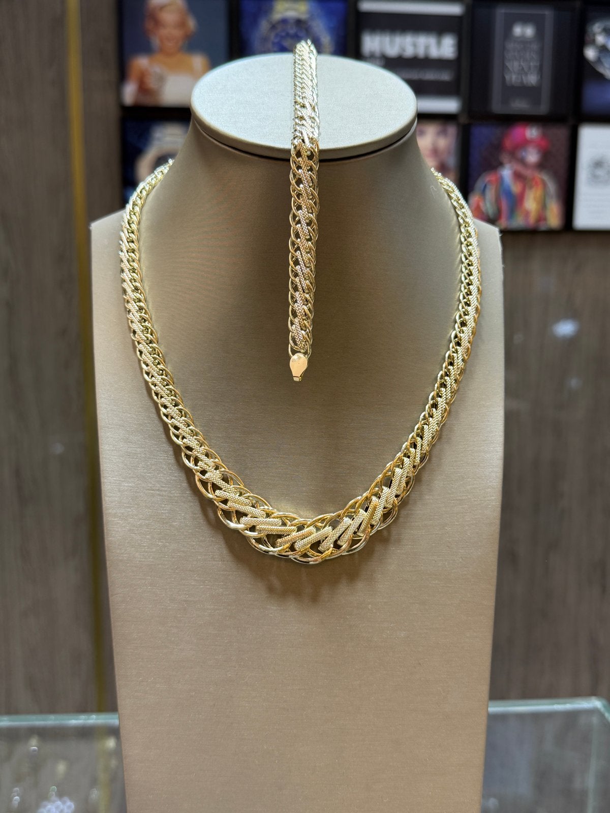 14KT Goud - 15.4 Gram - Ketting - Armband - Vrouwenset, Ophalen, Nieuw, Goud