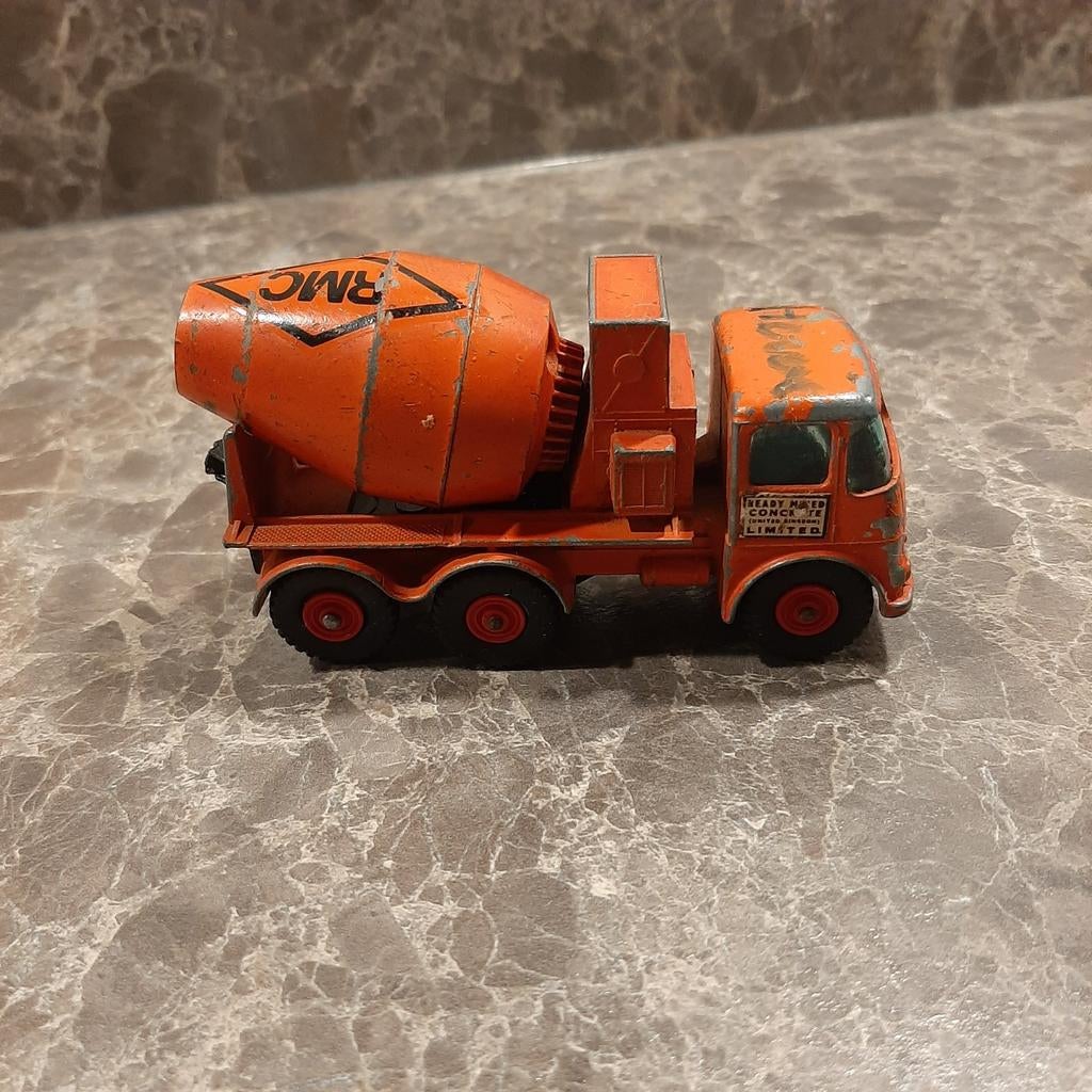 Matchbox betonmixer, Hobby en Vrije tijd, Modelauto's | 1:50, Ophalen of Verzenden, Gebruikt, Bus of Vrachtwagen, Matchbox