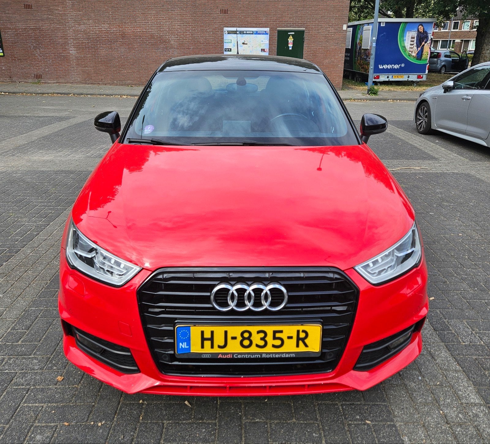 Audi A1 1.0 Tfsi 70KW Sportback 2015 Rood, Voorwielaandrijving, 95 pk, 23 km/l, Origineel Nederlands