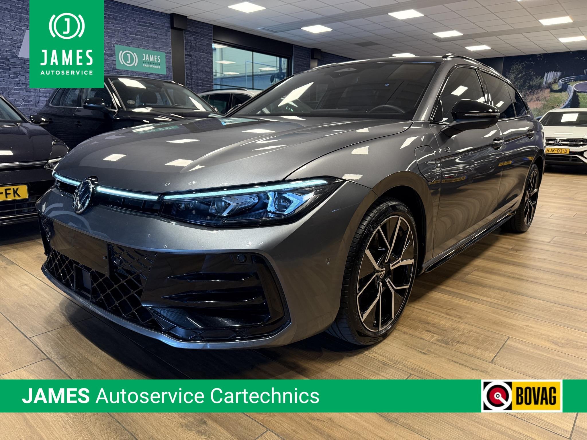 Volkswagen Passat Variant 1.5 eTSI R-Line Edition PHEV|PANO|, Auto's, Verwarmde buitenspiegels, 4 cilinders, 2000 kg, 250 km/l