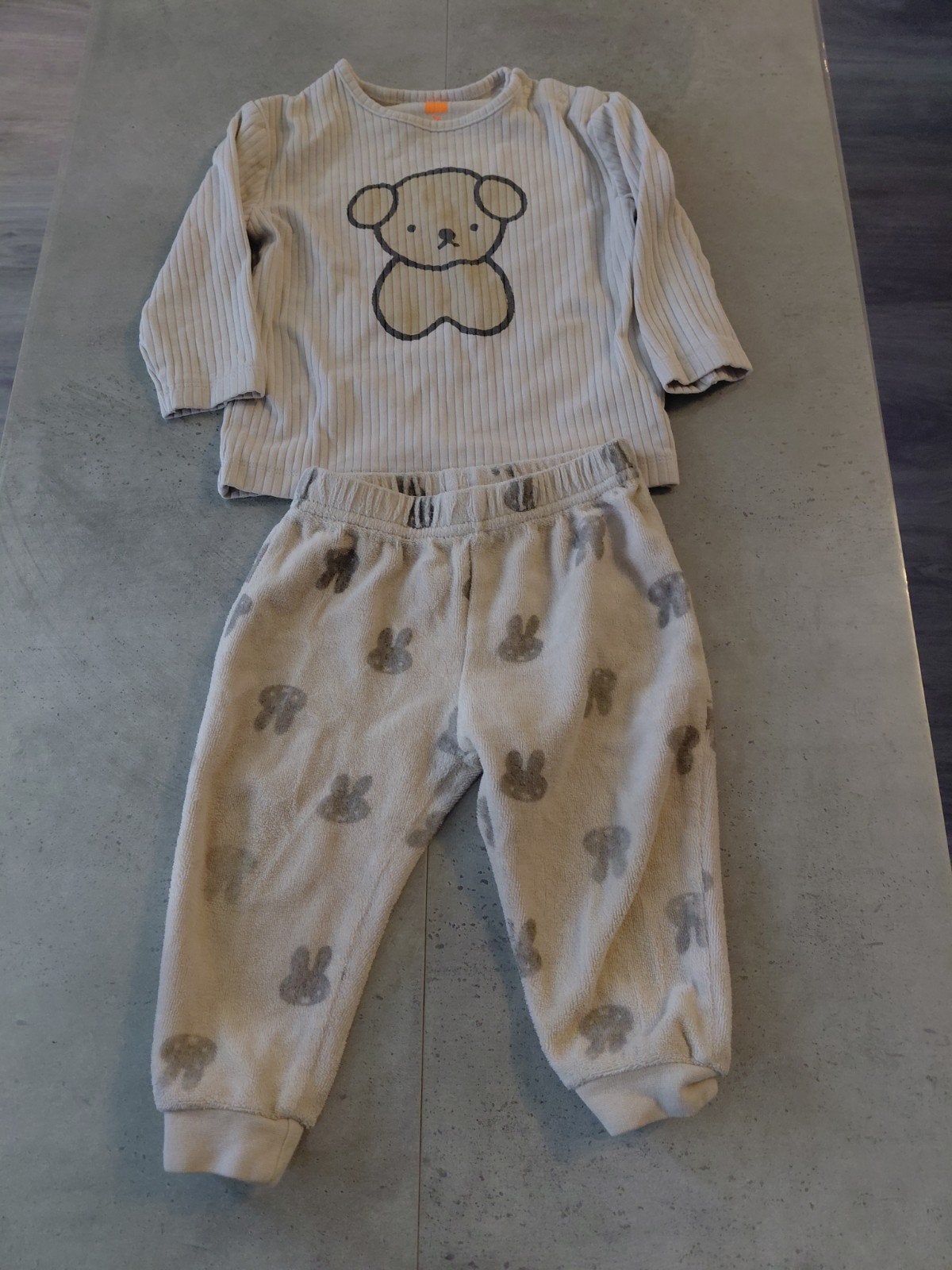 Nijntje/Miffy Pyjama Set - Zo goed als nieuw, Ophalen, Zo goed als nieuw, Nijntje/Miffy, Jongetje of Meisje