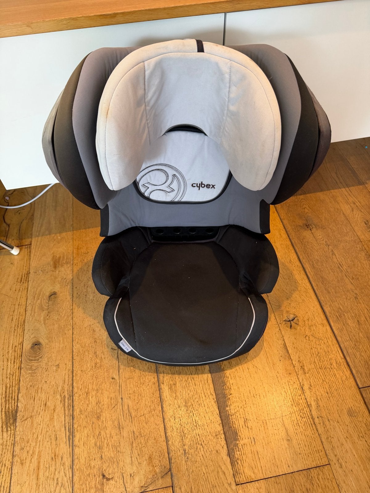 Cybex Juno 2-Fix autostoel - zonder kussen, Kinderen en Baby's, Autostoeltjes, Gebruikt, Verstelbare rugleuning, 9 t/m 18 kg, Isofix