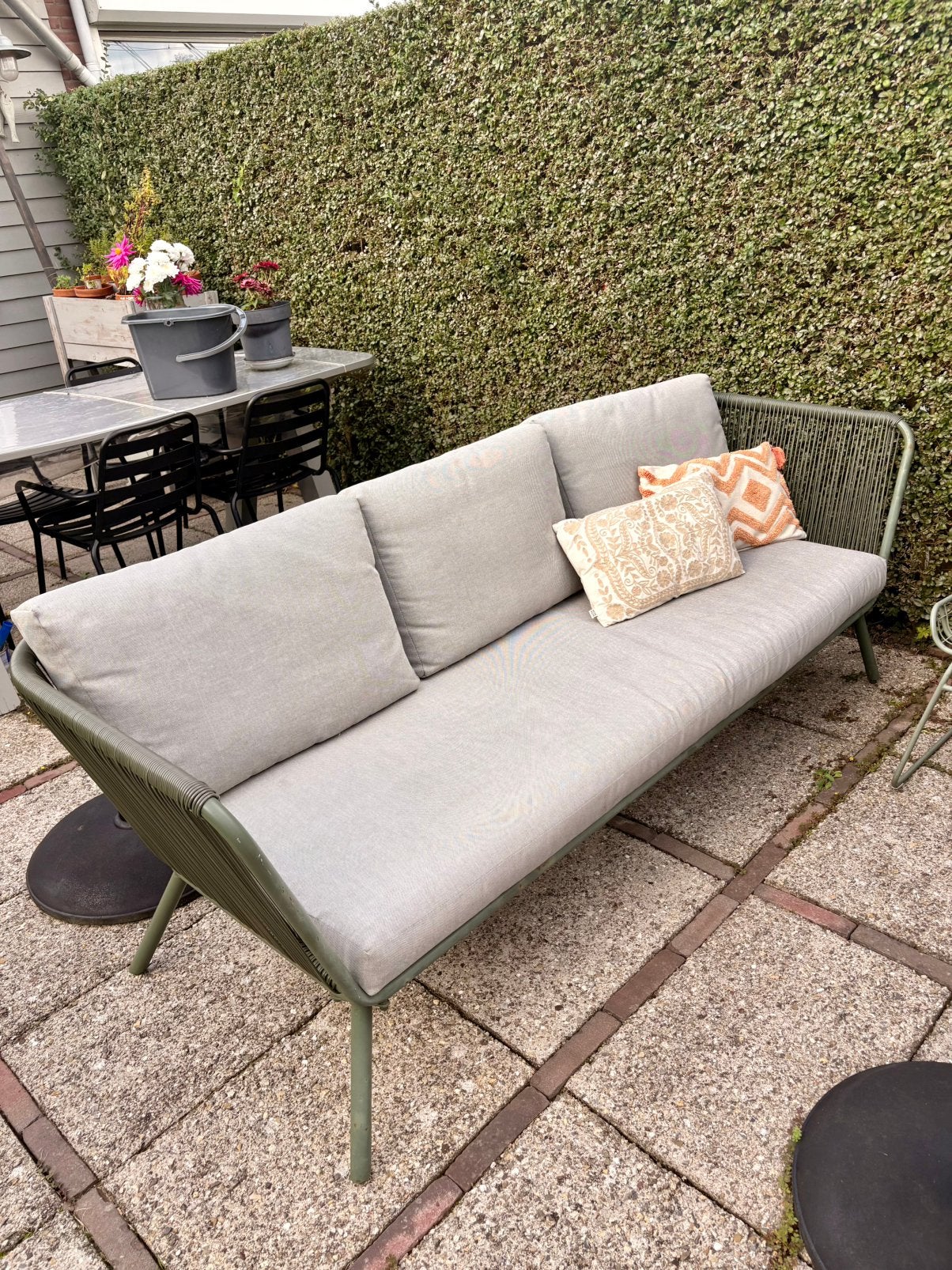 Leuke metalen Loungebank tuin olijfgroen, Ophalen, Gebruikt, Overige materialen, 3 zitplaatsen