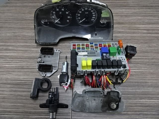 ECU Opel Zafira A bj 2004 1.8 16v AUT Z18XE complete set inc, Auto-onderdelen, Gebruikt, -, -, Opel