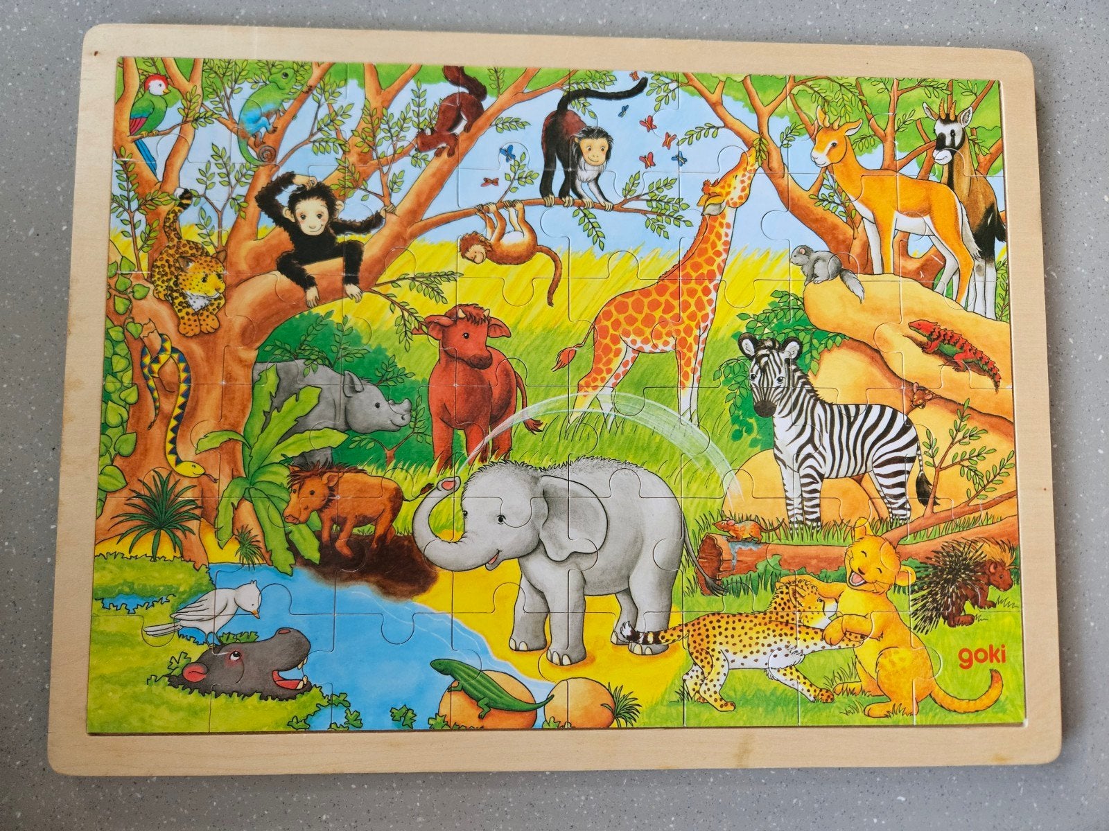 Goki houten puzzel met jungledieren, Ophalen of Verzenden, 10 tot 50 stukjes, Zo goed als nieuw