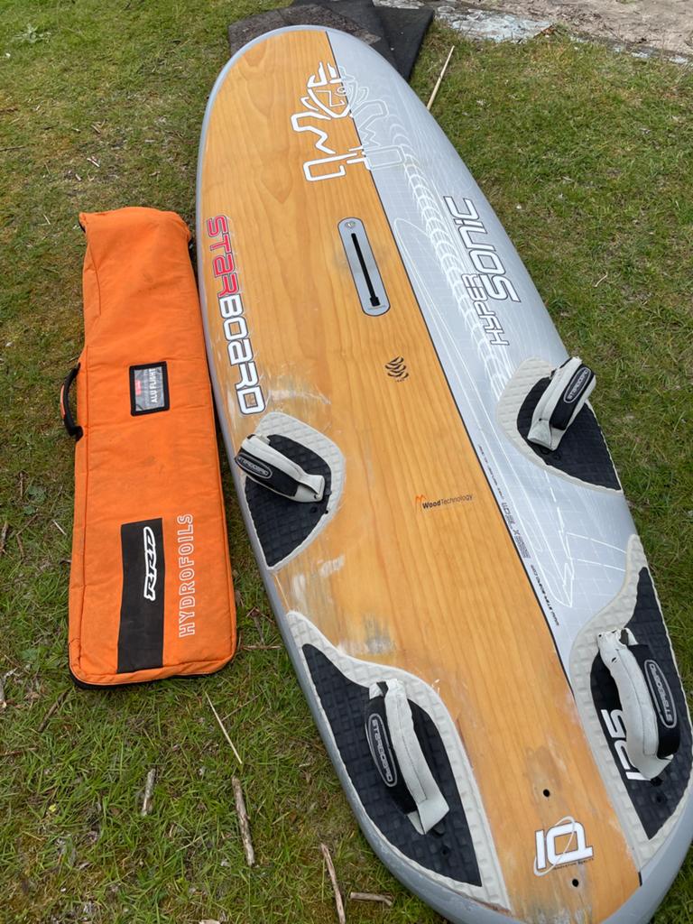 Starboard hypersonic 120 liter + RRD foil, Watersport en Boten, Windsurfen, Ophalen, Plank