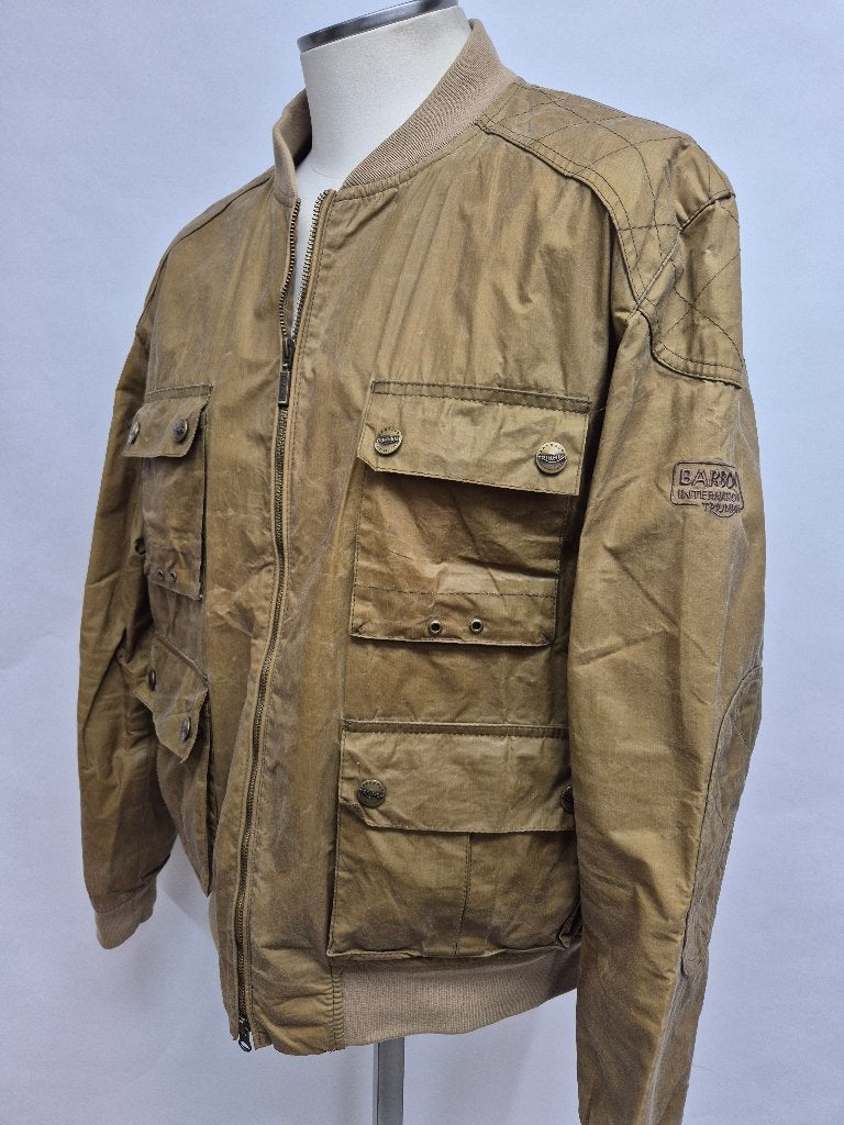 Barbour 'B-Int. Rocket wax Jkt' Triumph series XXL jas, Overige maten, Ophalen of Verzenden, Gedragen, Overige kleuren