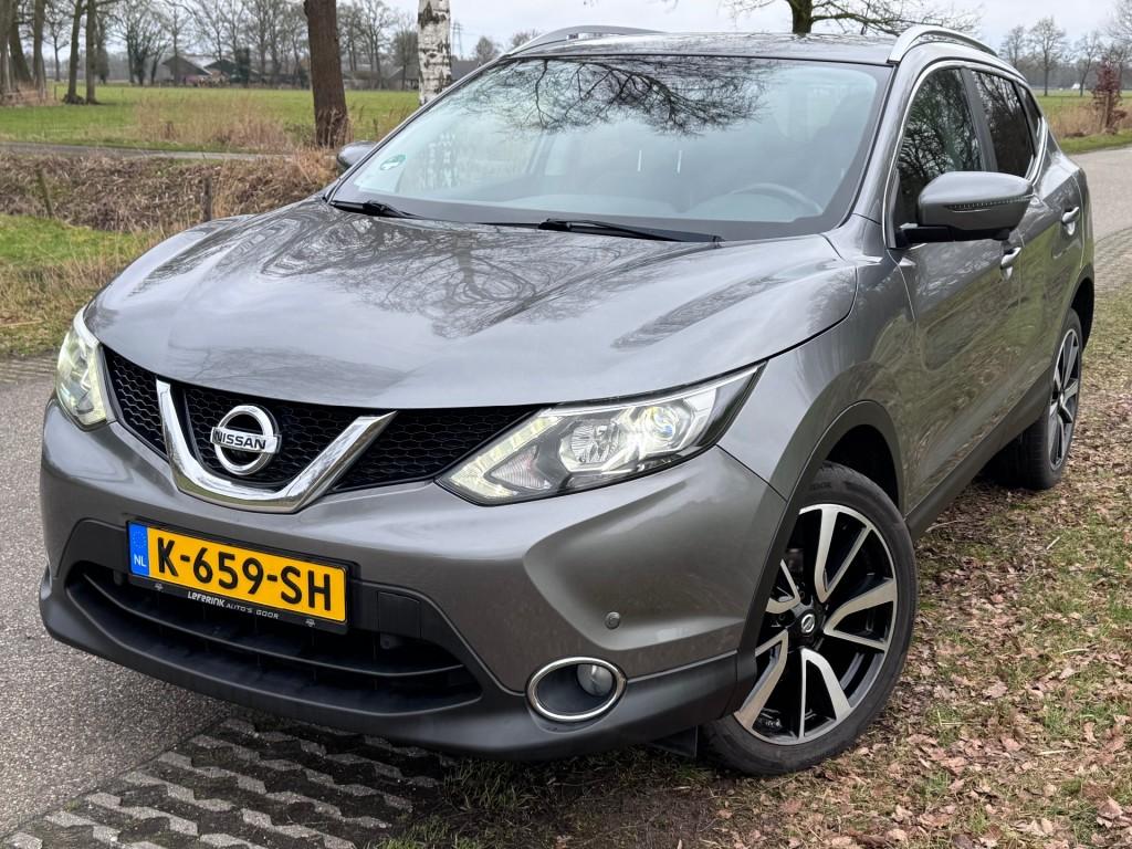 Nissan QASHQAI 1.6 / 163 PK / TEKNA / 19 INCH / STOELVERWARM, Auto's, Voorwielaandrijving, Gebruikt, Huisgarantie, 4 cilinders