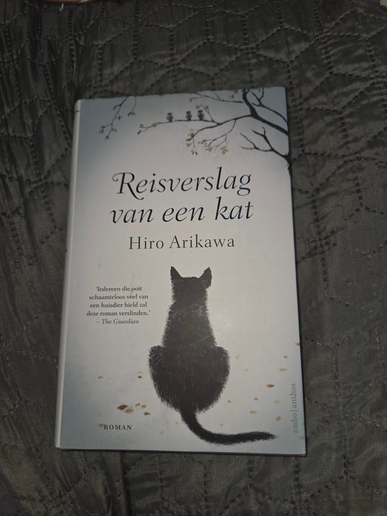 Reisverslag van een kat - Hiro Arikawa (Roman), Boeken, Ophalen of Verzenden, Gelezen, Hiro Arikawa, Europa overig