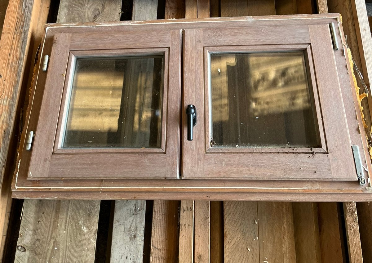 Meranti houten raam, Doe-het-zelf en Verbouw, Gebruikt, Raamkozijn, Minder dan 75 cm, Inclusief glas