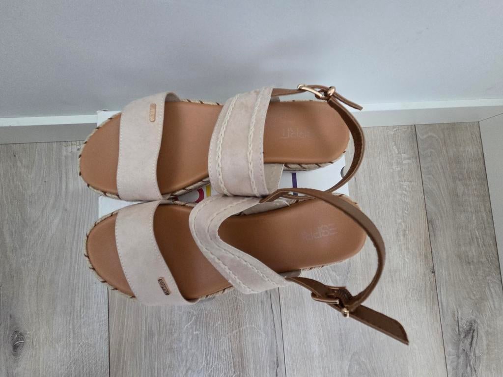Esprit sandalen dames maat 42, Kleding | Dames, Schoenen, Zo goed als nieuw, Sandalen of Muiltjes, Bruin, Ophalen of Verzenden