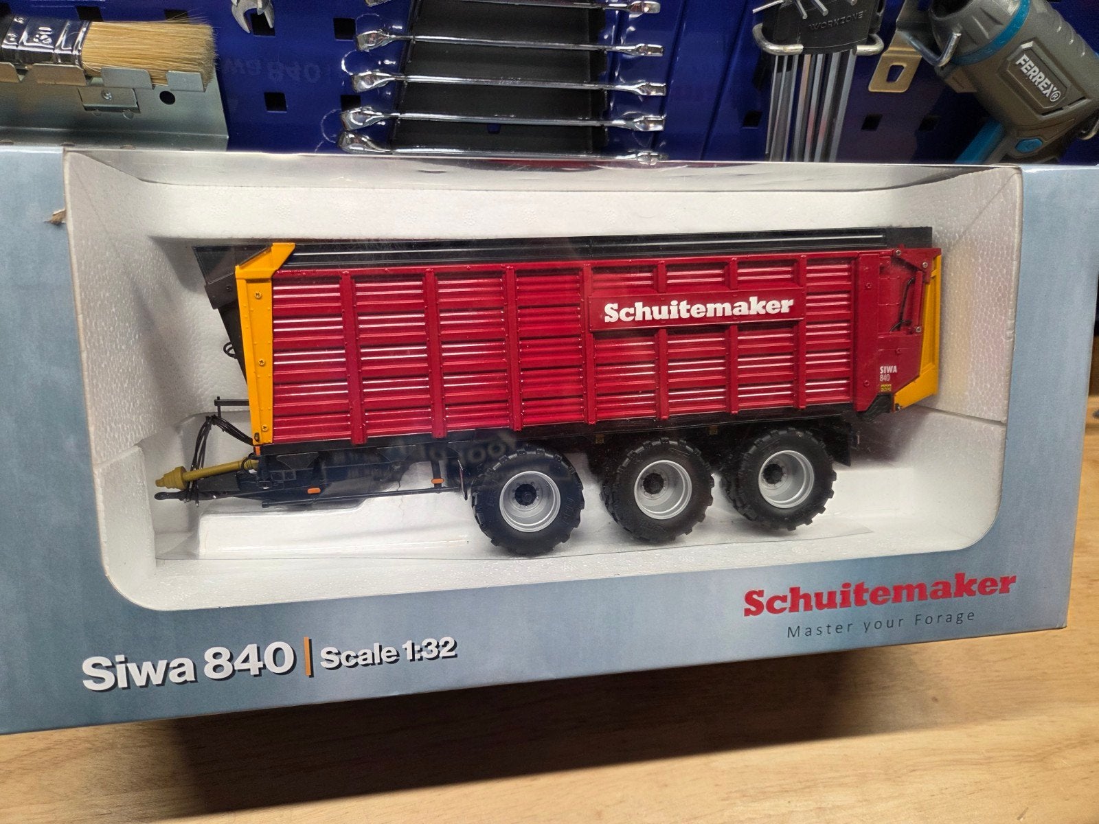 Schuitemaker Siwa 840 Tridem Silagewagen Universal Hobbies, Ophalen of Verzenden, Nieuw, Tractor of Landbouw, Overige merken