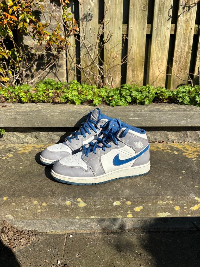 Nike Jordan Cement Grey/White True Blue, Blauw, Ophalen of Verzenden, Sneakers of Gympen, Zo goed als nieuw
