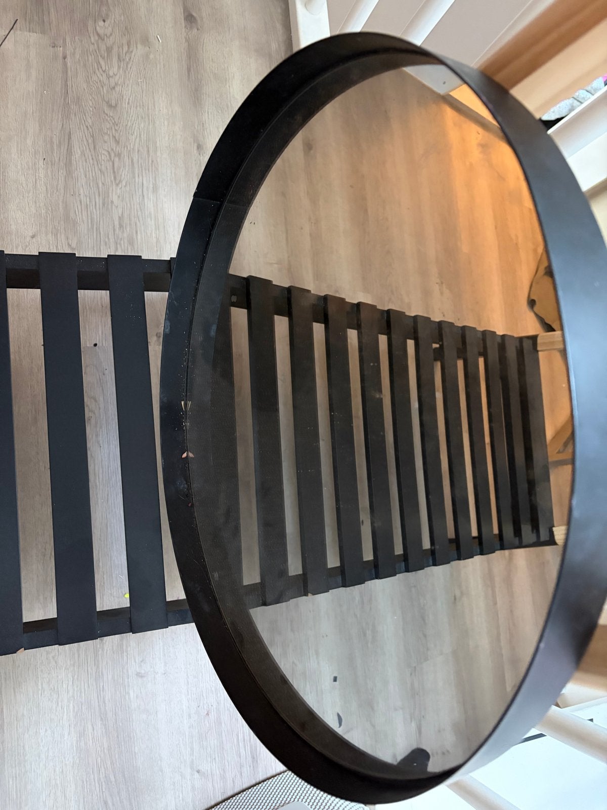 Ronde spiegel met zwarte rand, Ophalen of Verzenden, Gebruikt, Rond, 50 tot 75 cm