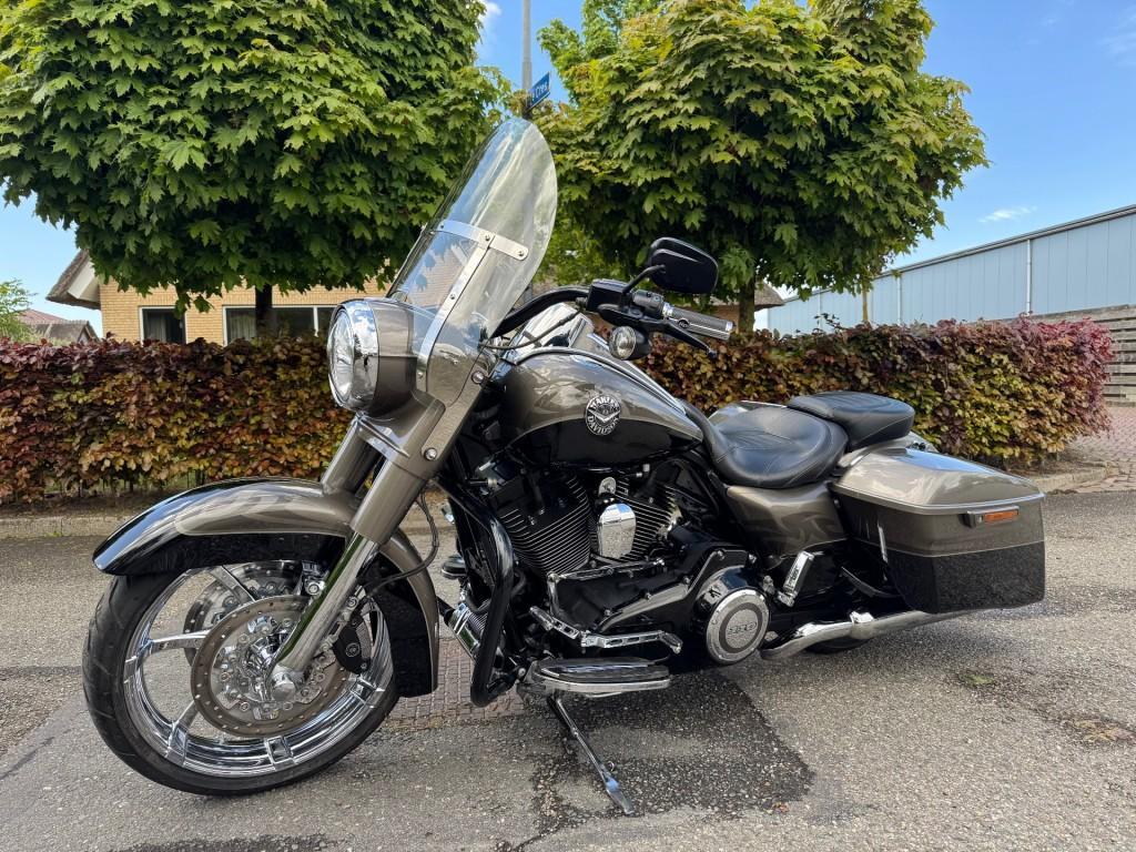 Harley-davidson road king roadking CVO 5HD, Bedrijf, Overig, Customerservice@harley-davidson.com, 3700 W. Juneau Avenue, Milwaukee, WI 53208, USA