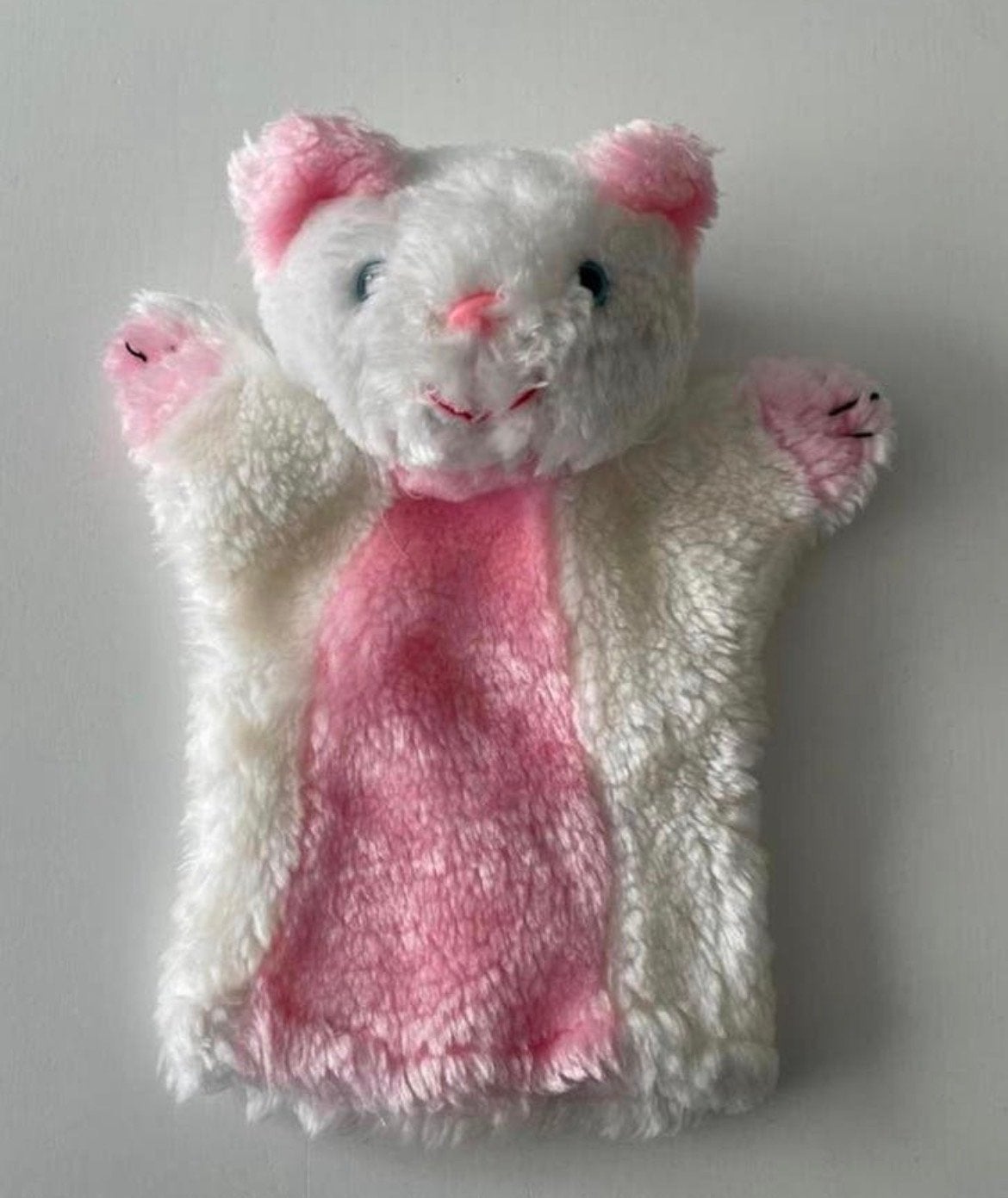 Super Zachte Roze/Witte Kat Handpop met Snorharen, Ophalen of Verzenden, Gebruikt, Overige typen