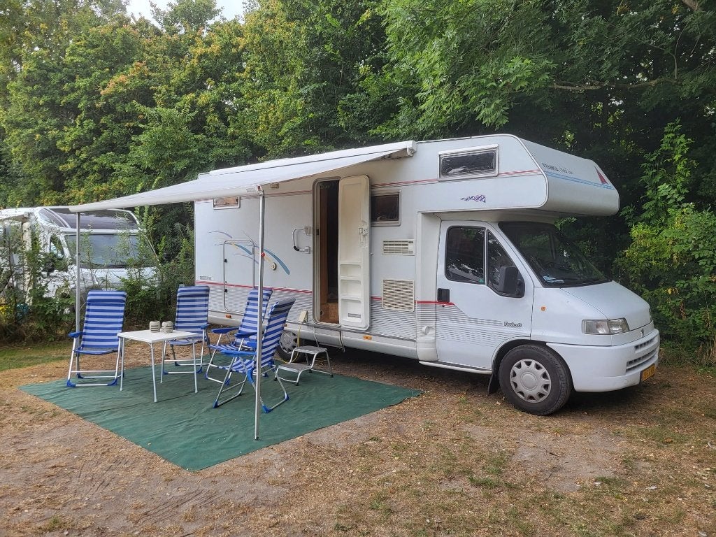Caravans And Camping 6-Persoons