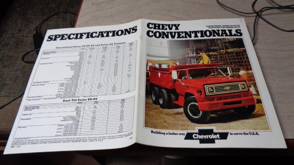 ZELDZAME USA Folder CHEVY  CONVENTIONALS    1974, Verzenden, Nieuw, Overige merken