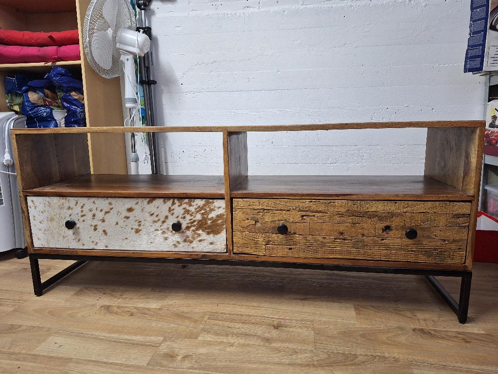 Tv-kast, Ophalen, Overige materialen, 100 tot 150 cm, Zo goed als nieuw