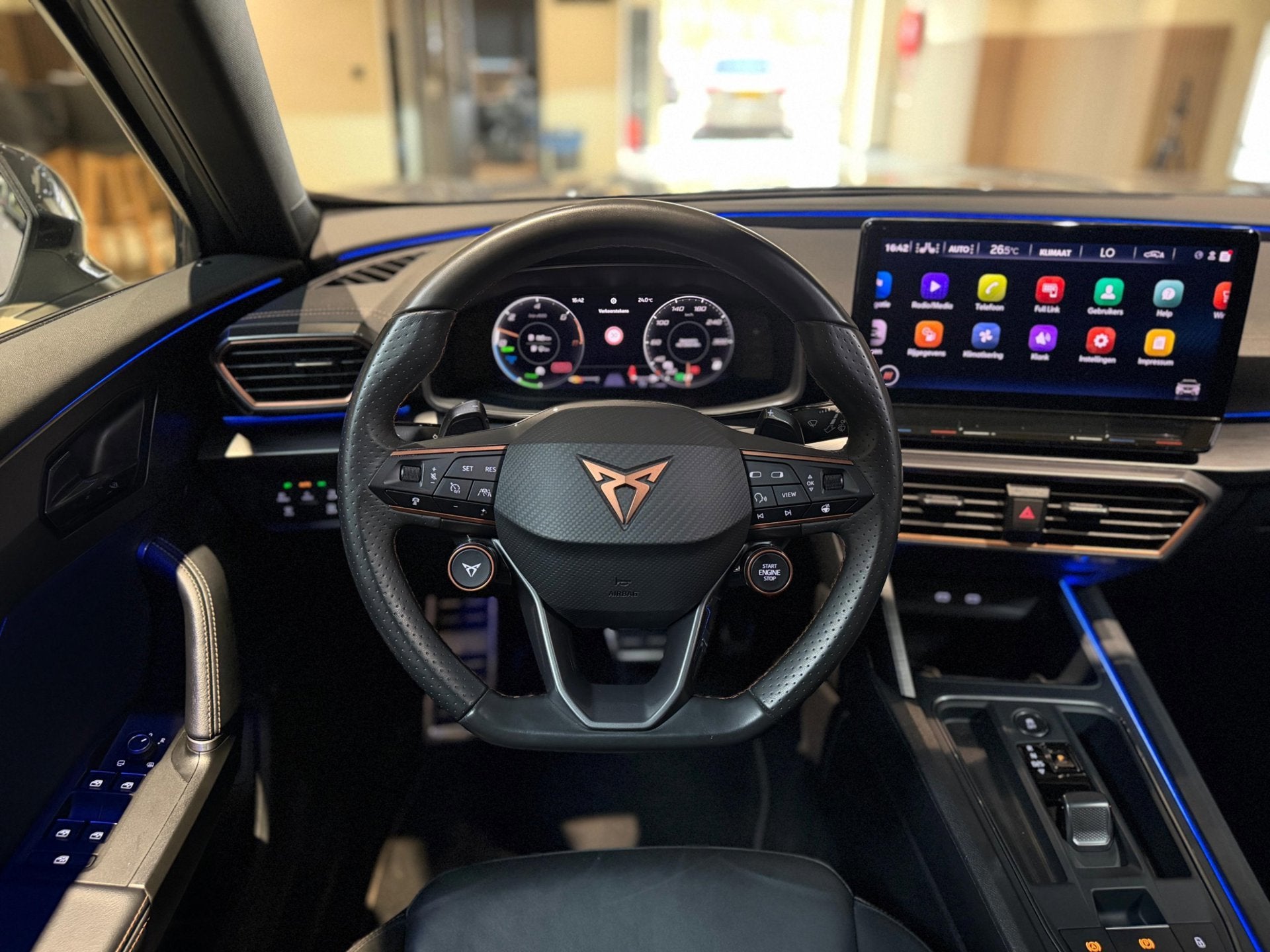 Cupra Formentor 1.4 e-Hybrid VZ Performance|Pano|360|Matrix|, Auto's, Cupra, Gebruikt, 4 cilinders, Formentor, Hybride Elektrisch/Benzine