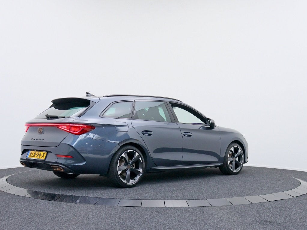CUPRA Leon Sportstourer 1.4 e-Hybrid Business | Navi | Stuur, Auto's, Stof, Gebruikt, 4 cilinders, Leon
