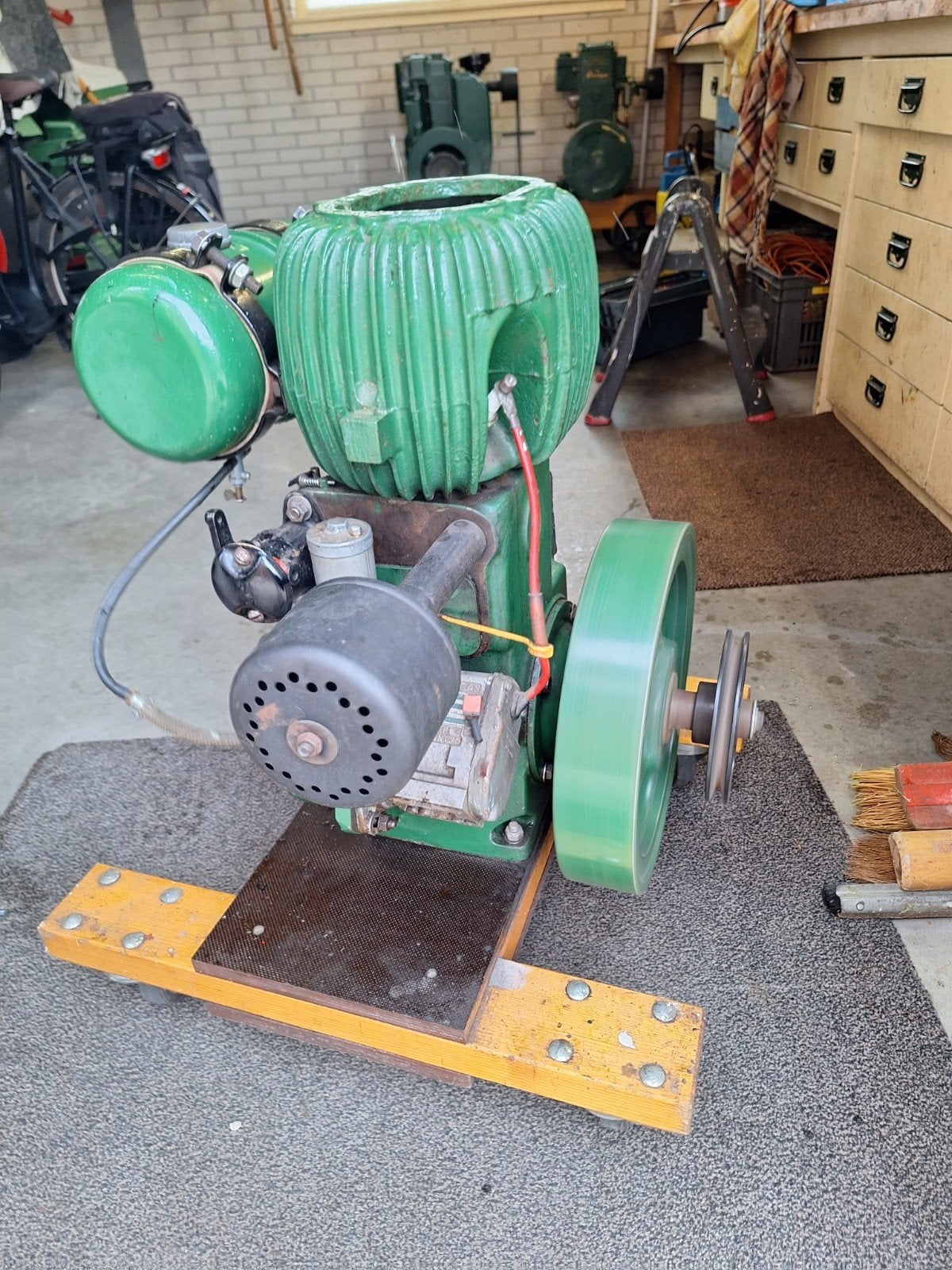 wolseley stationaire motor, Ophalen, Benzinemotor, 1800 rpm of meer